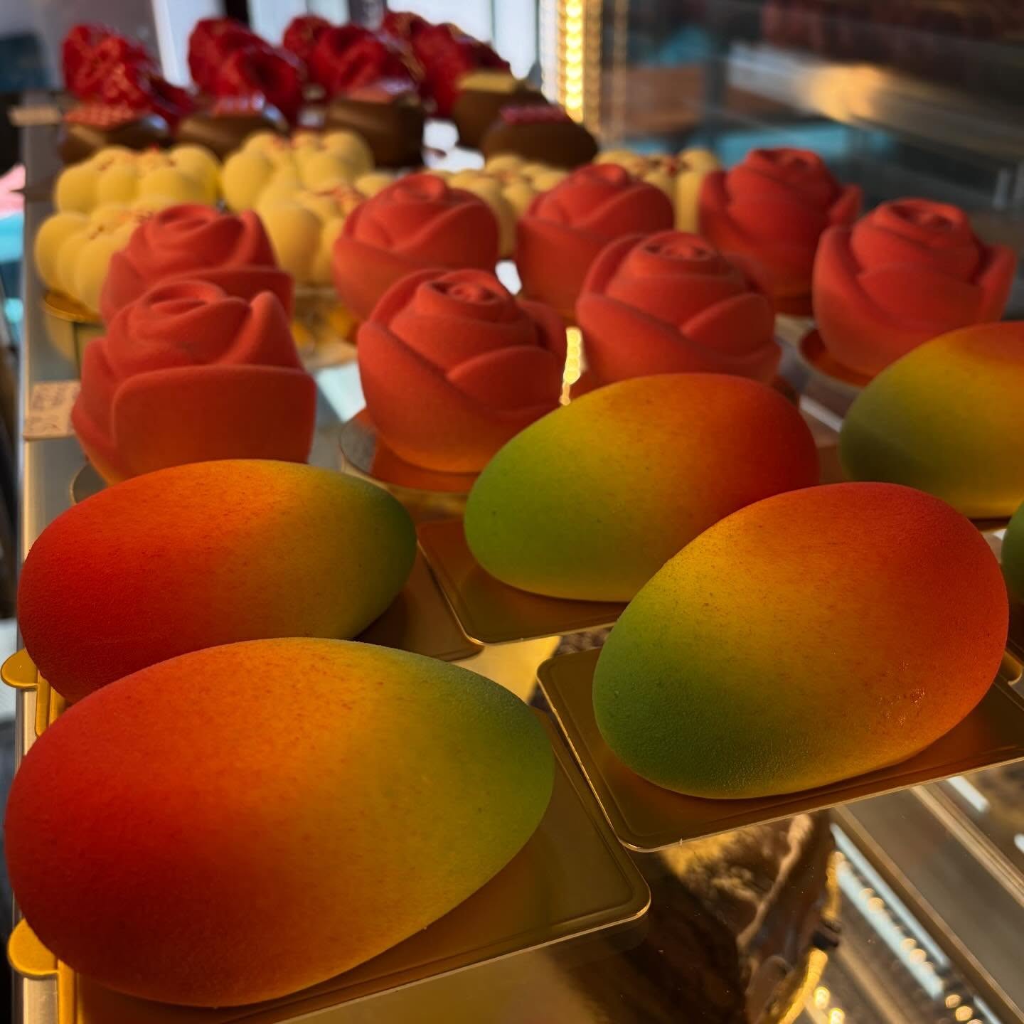 Monoporcja mango-róża